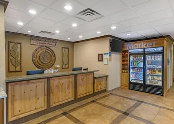 Best Western Plus Canyon Pines hotel thumbnail 3