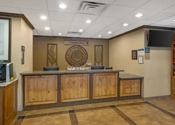 Best Western Plus Canyon Pines hotel thumbnail 4