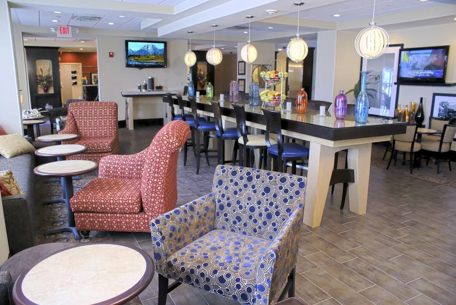 Hampton Inn Orange hotel detail image 2