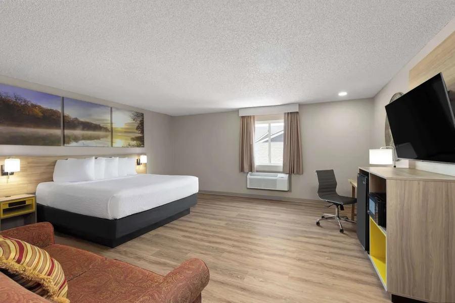 Days Inn by Wyndham Carthage hotel detail image 6