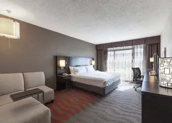 Holiday Inn Austin Midtown by IHG hotel thumbnail 5