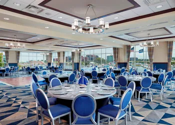 Sheraton Erie Bayfront Hotel hotel thumbnail 2