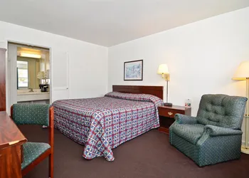 Americas Best Value Inn Chillicothe hotel thumbnail 5