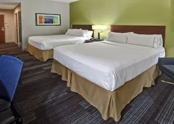 Holiday Inn Express Hotel & Suites Cookeville by IHG hotel thumbnail 5