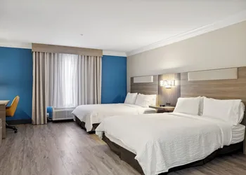 Holiday Inn Express Hotel & Suites Vacaville by IHG hotel thumbnail 7