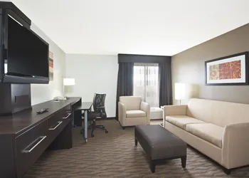 Holiday Inn Express Hotel & Suites Colby by IHG hotel thumbnail 6