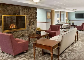 Ramada Plaza by Wyndham Portland hotel thumbnail 2