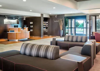 Courtyard by Marriott Dallas Arlington/Entertainment Dist hotel thumbnail 2