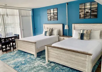 Sands Harbor Resort and Marina hotel thumbnail 5