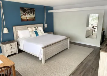 Sands Harbor Resort and Marina hotel thumbnail 7