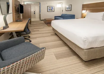 Holiday Inn Express & Suites Plano West - Frisco by IHG hotel thumbnail 3