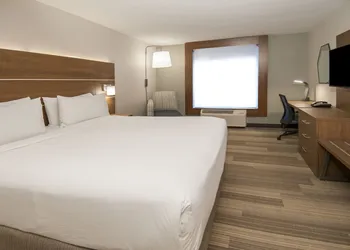 Holiday Inn Express & Suites Plano West - Frisco by IHG hotel thumbnail 6