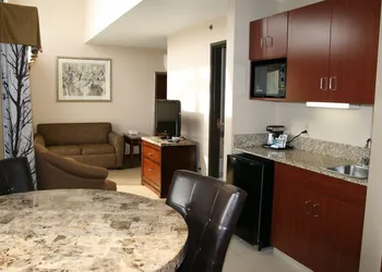 Holiday Inn Express Grove City by IHG hotel thumbnail 5
