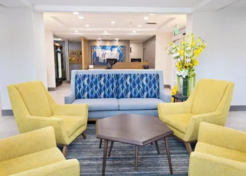 Holiday Inn Express & Suites Sacramento NE Cal Expo by IHG hotel thumbnail 3