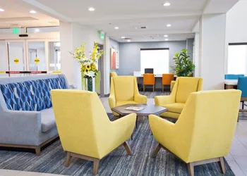 Holiday Inn Express & Suites Sacramento NE Cal Expo by IHG hotel thumbnail 6