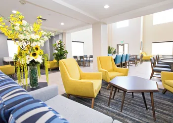 Holiday Inn Express & Suites Sacramento NE Cal Expo by IHG hotel thumbnail 7