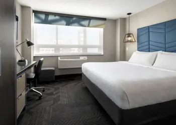 Four Points by Sheraton Manhattan SoHo Village hotel thumbnail 3