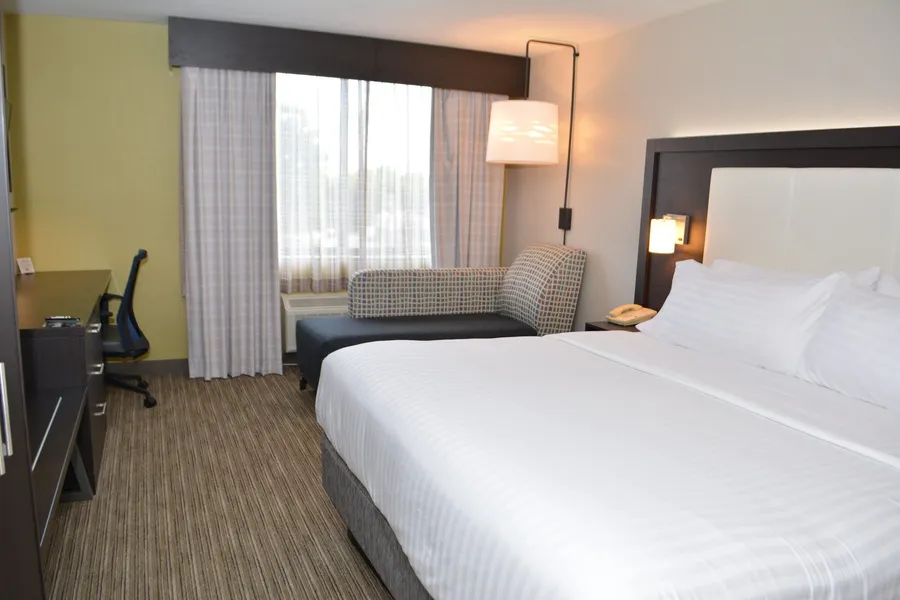 Holiday Inn Express & Suites Waterville - North by IHG hotel detail image 6