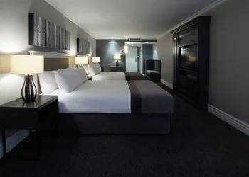 Hotel Manoir Victoria hotel thumbnail 7