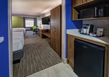Holiday Inn Express & Suites Crossville by IHG hotel thumbnail 8