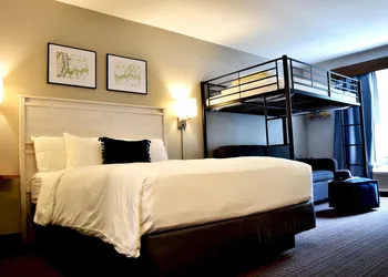The Commerce, Trademark Collection by Wyndham hotel thumbnail 8