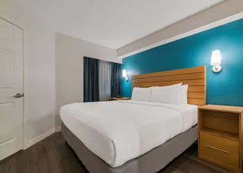 Sonesta ES Suites Orlando - International Drive hotel thumbnail 8
