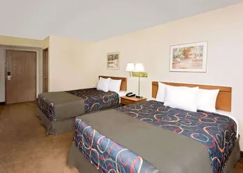 Days Inn by Wyndham Boonville hotel thumbnail 7