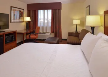 Hampton Inn Frederick hotel thumbnail 6