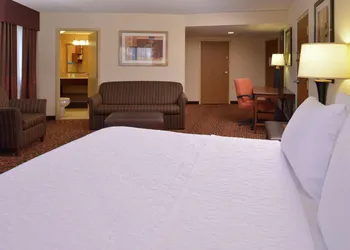 Hampton Inn Frederick hotel thumbnail 7