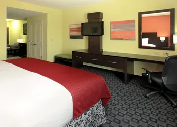 Holiday Inn Garland by IHG hotel thumbnail 6