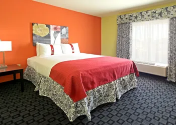 Holiday Inn Garland by IHG hotel thumbnail 7