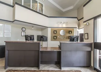 Comfort Inn hotel thumbnail 3