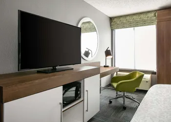 Hampton Inn Iowa City/Coralville hotel thumbnail 7
