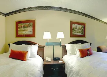 Hampton Inn Dalton hotel thumbnail 6
