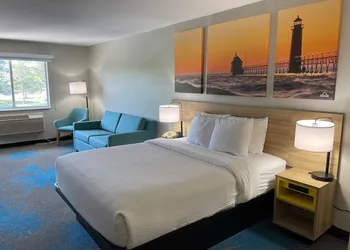 Days Inn by Wyndham Imlay City hotel thumbnail 5
