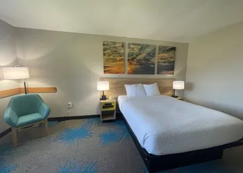 Days Inn by Wyndham Imlay City hotel thumbnail 6