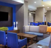 Courtyard by Marriott Bloomington hotel detail image 3