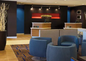 Courtyard by Marriott Bloomington hotel thumbnail 4