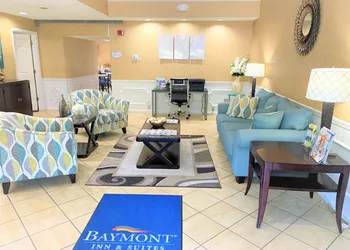 Baymont by Wyndham Eden hotel thumbnail 2