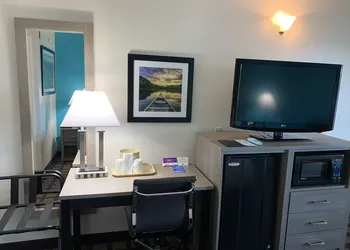 Baymont by Wyndham Eden hotel thumbnail 7