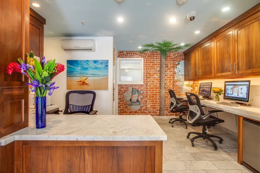 Venice Breeze Suites hotel detail image 2