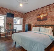 Venice Breeze Suites hotel detail image 4