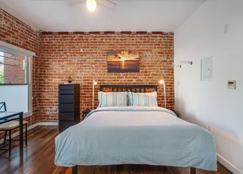 Venice Breeze Suites hotel thumbnail 5