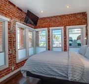 Venice Breeze Suites hotel detail image 7