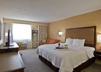 Hampton Inn & Suites Chillicothe hotel thumbnail 6