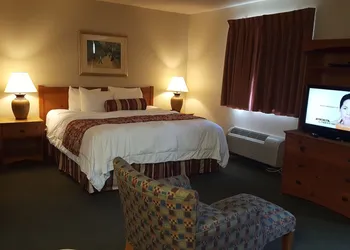Baymont by Wyndham Wichita East hotel thumbnail 7