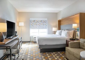 Holiday Inn Toledo-Maumee (I-80/90) by IHG hotel thumbnail 3