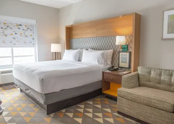 Holiday Inn Toledo-Maumee (I-80/90) by IHG hotel thumbnail 4