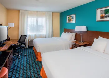 Fairfield Inn & Suites Peru hotel thumbnail 7