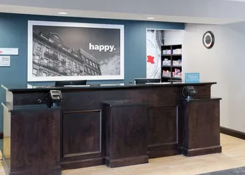 Hampton Inn & Suites Rochester-North hotel thumbnail 3